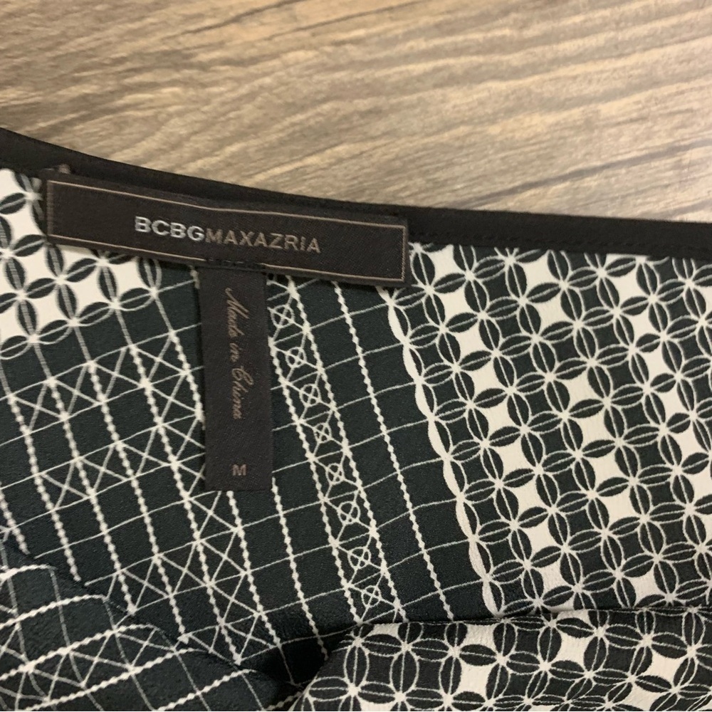 BCBG Women’s Acacia one-shoulder scarf top - Picture 4 of 6